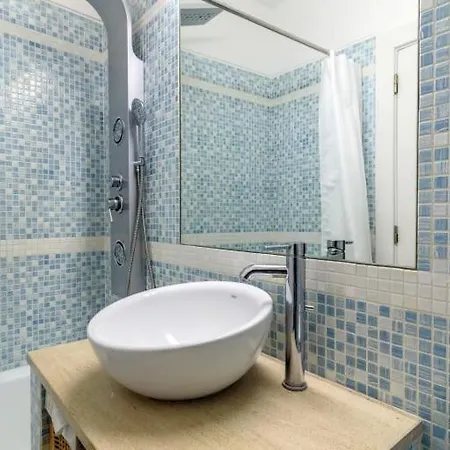 דירה Guestready - Cosy Flat Santos-o-velho ליסבון